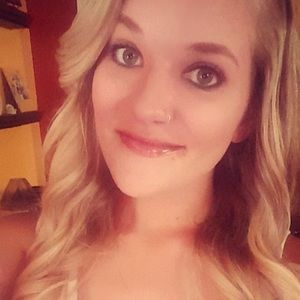 Meet your Posher, Laura joy